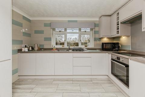undefined, Roylance Drive, Cheshire CW10