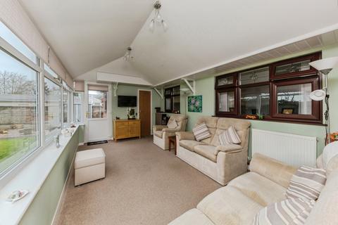 2 bedroom bungalow for sale, Roylance Drive, Cheshire CW10