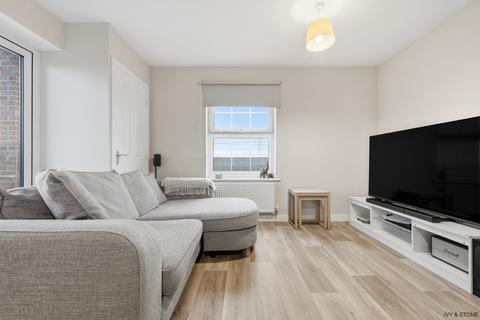 2 bedroom apartment for sale, Cavalier Court, 18 Heriot Road, Rainham, London, RM13 8PZ