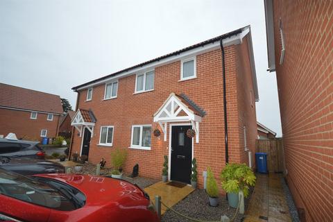2 bedroom semi-detached house for sale, Strickland Close, Washbrook, Ipswich, IP8