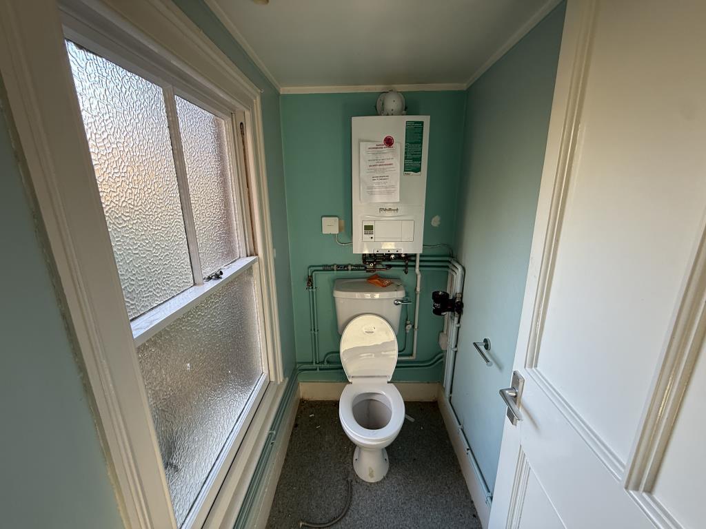 Separate WC in Flat 4 of Period House Arranged as