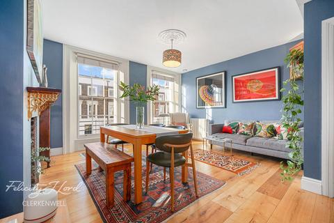 3 bedroom duplex for sale, New North Road, London