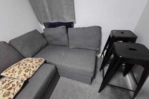 2 bedroom flat to rent, Hedley Street, Maidstone ME14