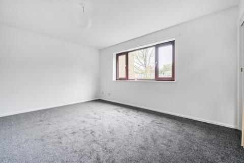 2 bedroom terraced house for sale, St Peters Close, Flitwick, MK45