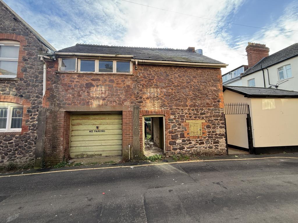 General view of roadside Coach House