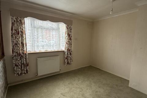 3 bedroom semi-detached house for sale, 6 Frythe Crescent, Cranbrook, Kent