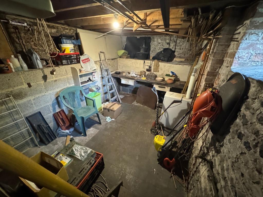 Internal garden-store room