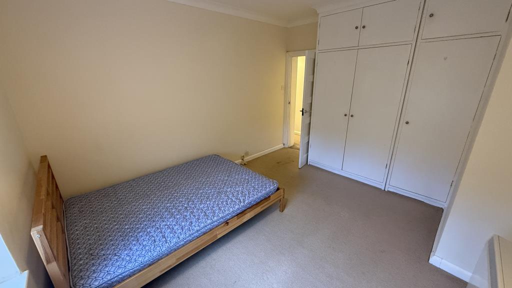 Internal image of bedroom 1