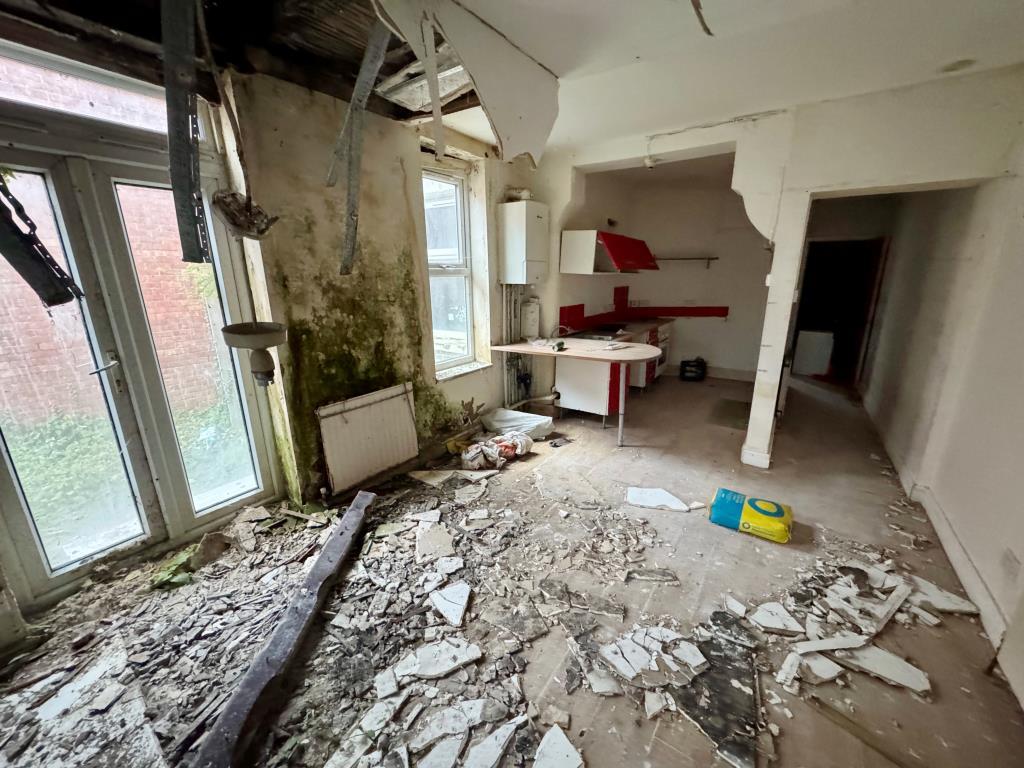 L shaped kitchen - living room