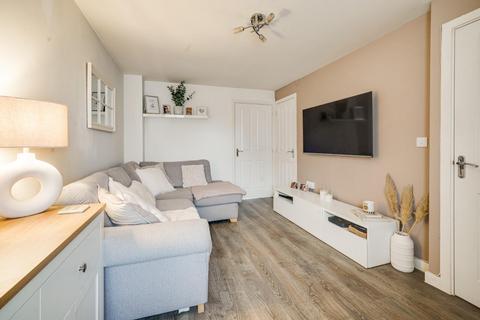 2 bedroom semi-detached house for sale, Lactans Edge, Leighton Buzzard