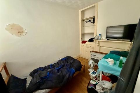 5 bedroom house of multiple occupation for sale, 13 Linden Road, Gillingham, Kent