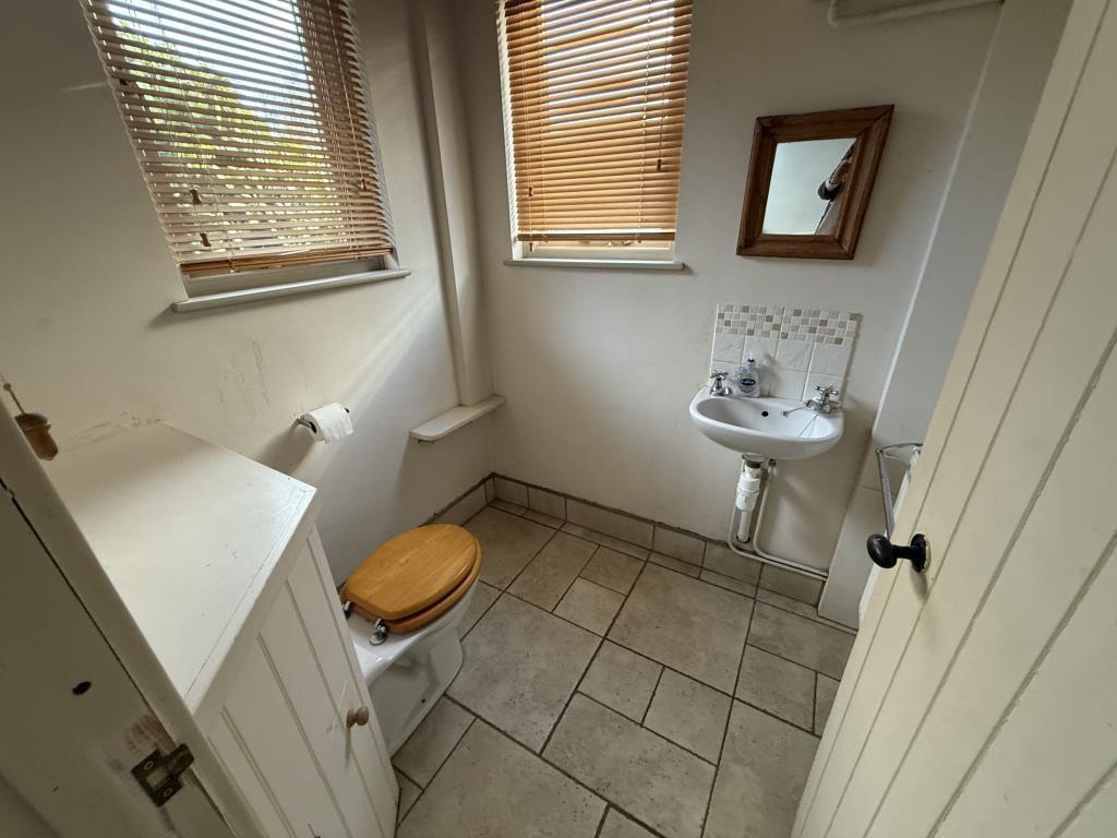 Cloakroom WC