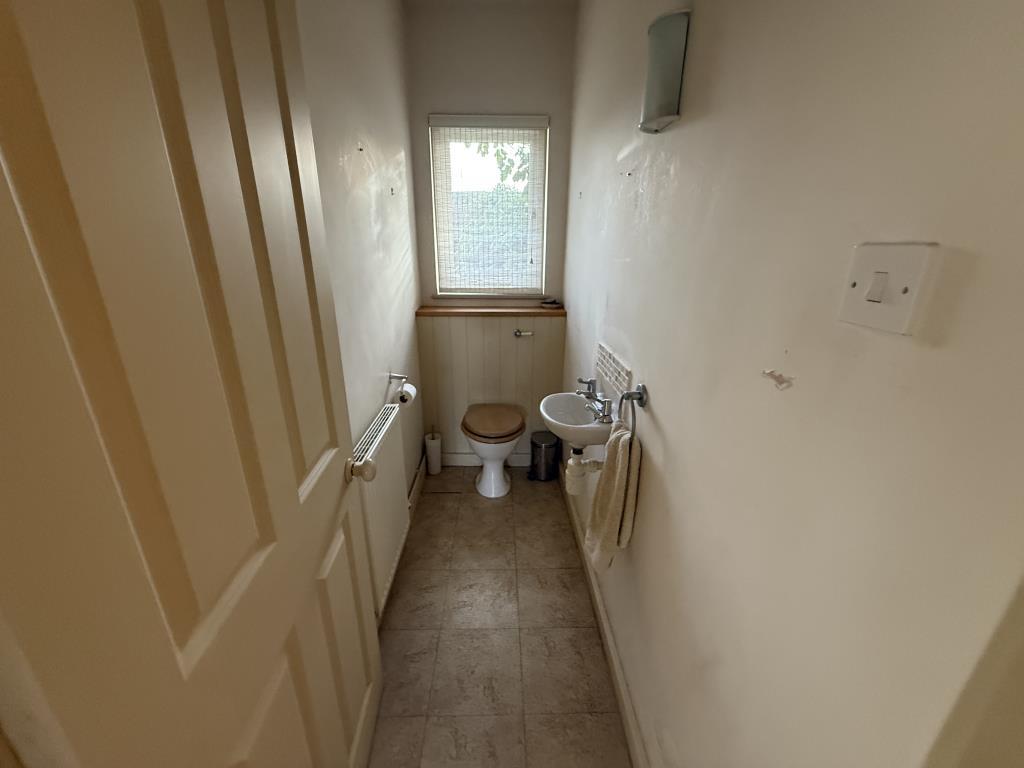 Further cloakroom WC