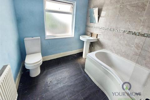 3 bedroom semi-detached house to rent, Richmond Road, West Midlands DY2
