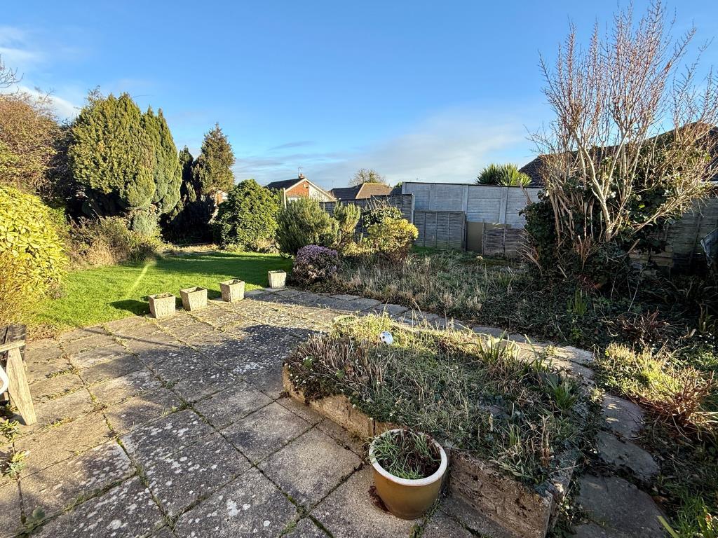 Garden to rear