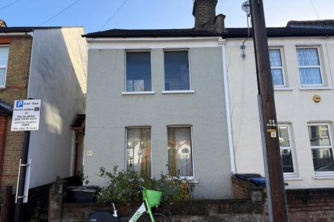 2 bedroom end of terrace house for sale, 63 Pemdevon Road, Croydon