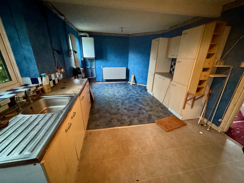 Kitchen dining room