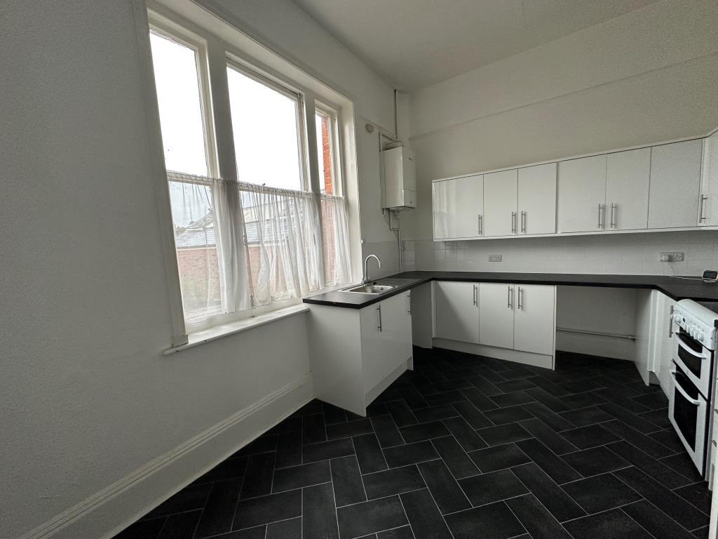 14 Tower Road GF Kitchen