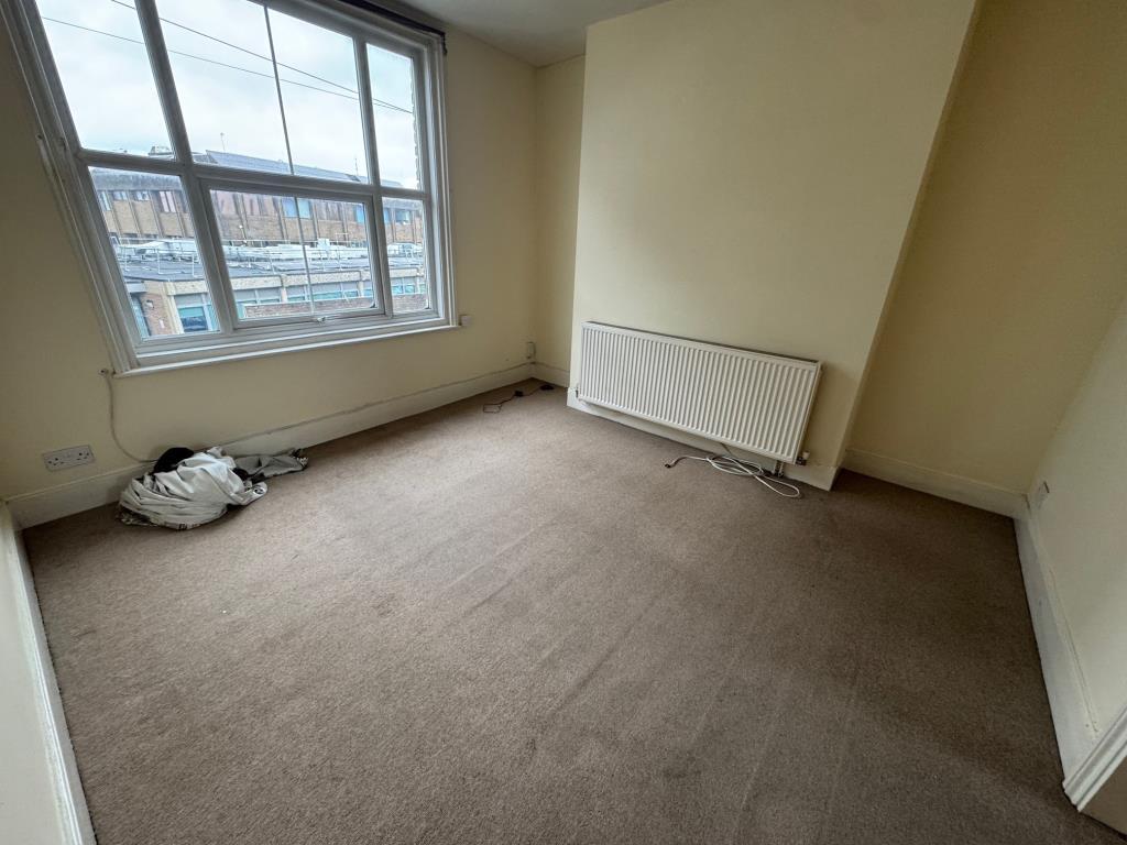 Upper maisonette Living room