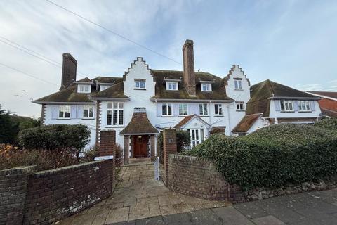 2 bedroom ground floor flat for sale, Flat 1, Ivanhoe, 47 Second Avenue, Frinton-on-Sea, Essex