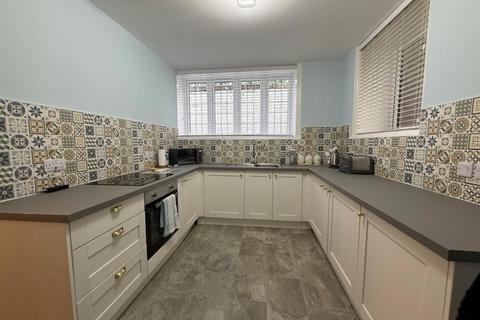 2 bedroom ground floor flat for sale, Flat 1, Ivanhoe, 47 Second Avenue, Frinton-on-Sea, Essex