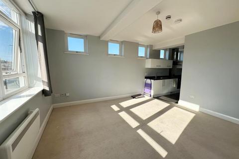 Studio for sale, Flat 3, Wallsend House, Richmond Road, Pevensey Bay, Pevensey, East Sussex