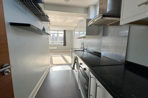 Studio for sale, Flat 3, Wallsend House, Richmond Road, Pevensey Bay, Pevensey, East Sussex
