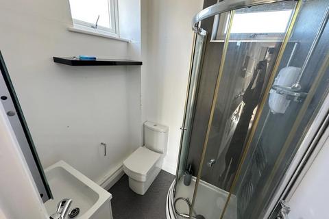 Studio for sale, Flat 3, Wallsend House, Richmond Road, Pevensey Bay, Pevensey, East Sussex