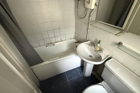 2 bedroom terraced house for sale, 1 Arthur Street, Gravesend, Kent