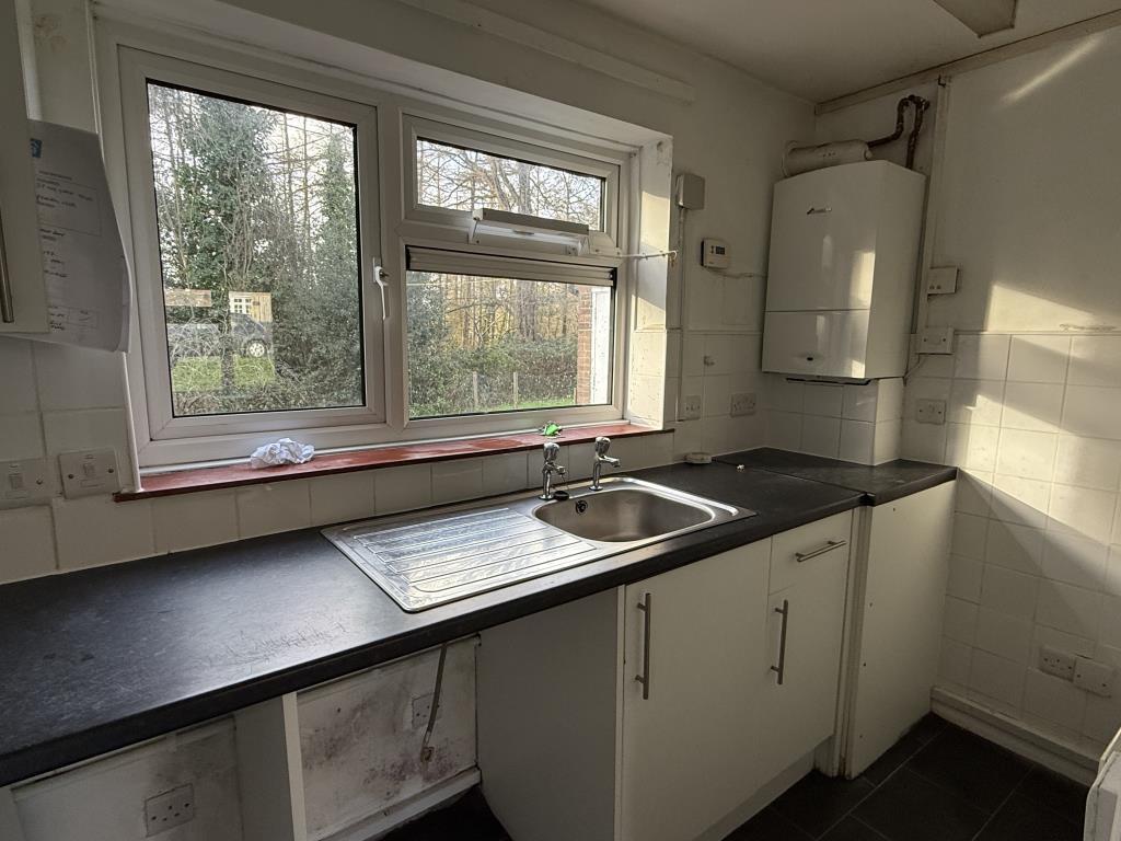 Kitchen in flat in need of improvement