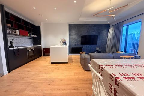 2 bedroom apartment to rent, Modena House, London City Island, London, E14