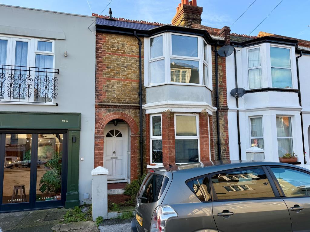 Mid-terrace house