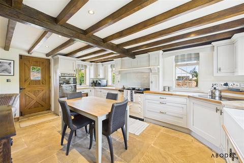 3 bedroom detached house for sale, Main Street, Derby DE65