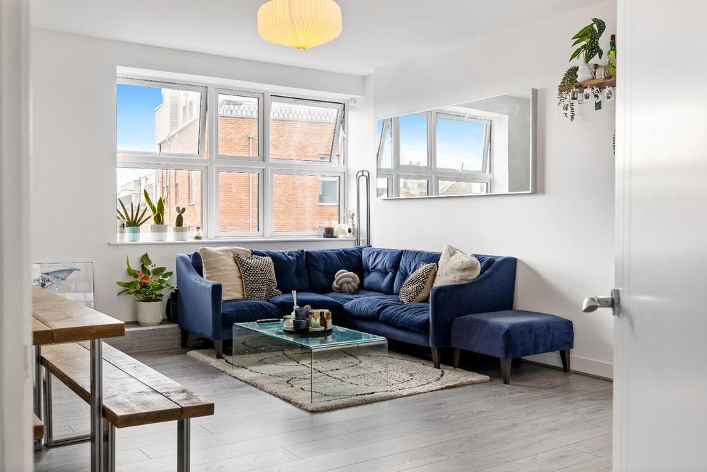 Flat 23, The Pinnacle Full Res-11.jpg