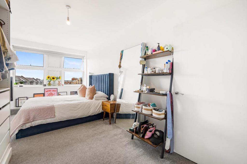Flat 23, The Pinnacle Full Res-3.jpg
