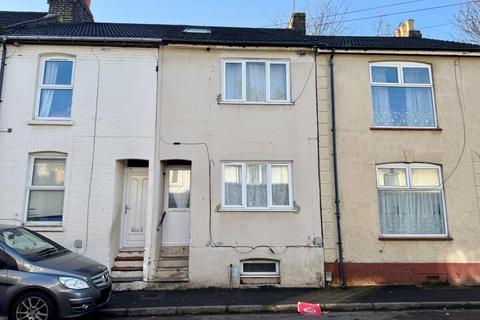 4 bedroom terraced house for sale, 15 Hartington Street, Chatham, Kent