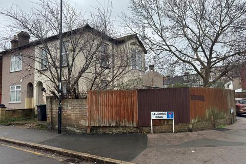 4 bedroom end of terrace house for sale, 17 St. Johns Road, Croydon