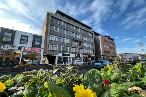 2 bedroom flat for sale, 41 Friars House, 6 Parkway, Chelmsford, Essex
