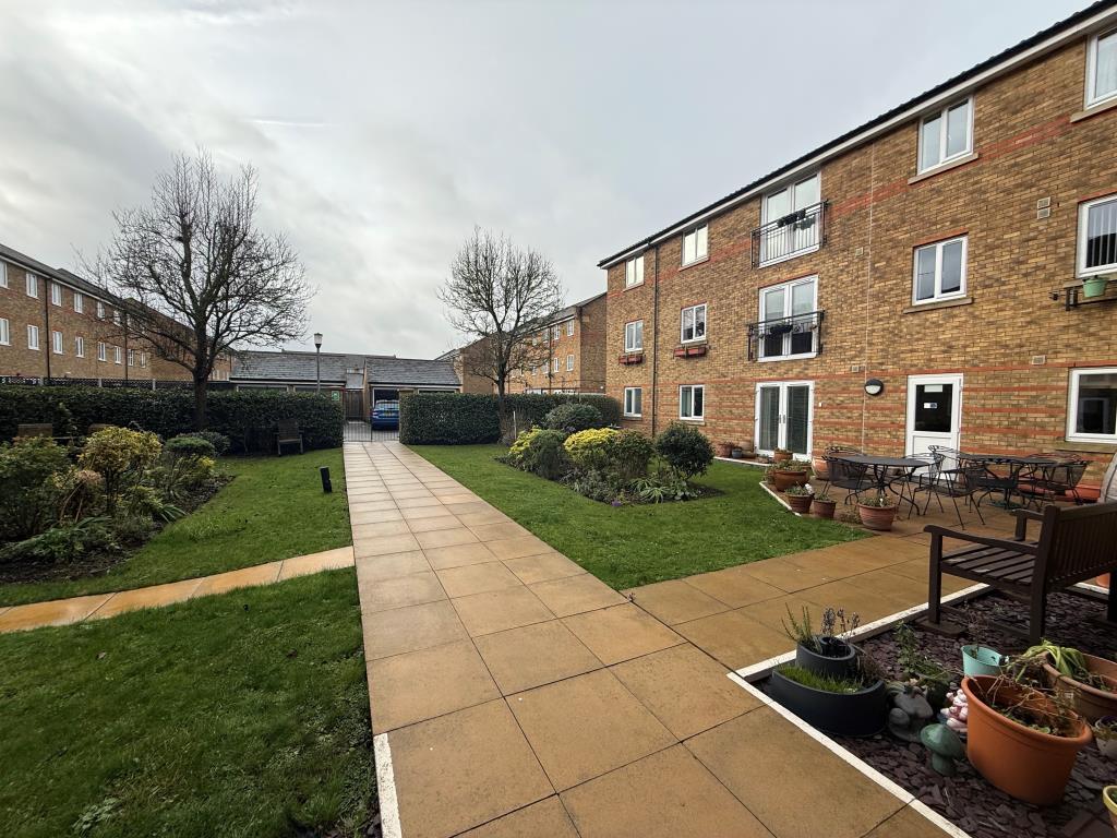 Communal gardens with seating spaces