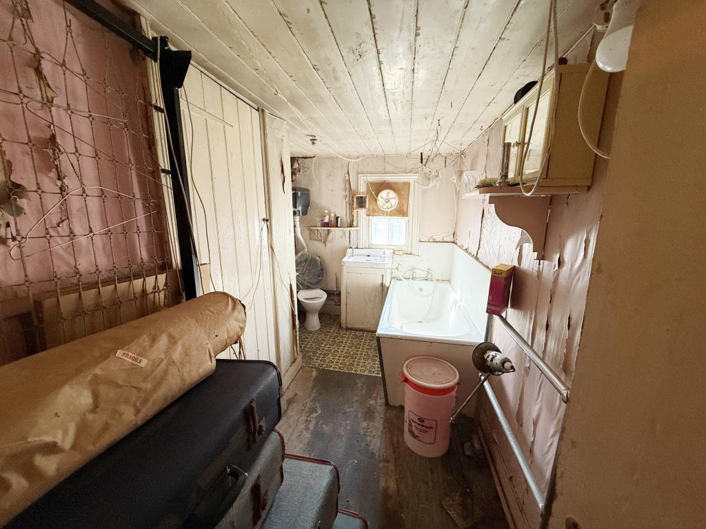 Bathroom with WC