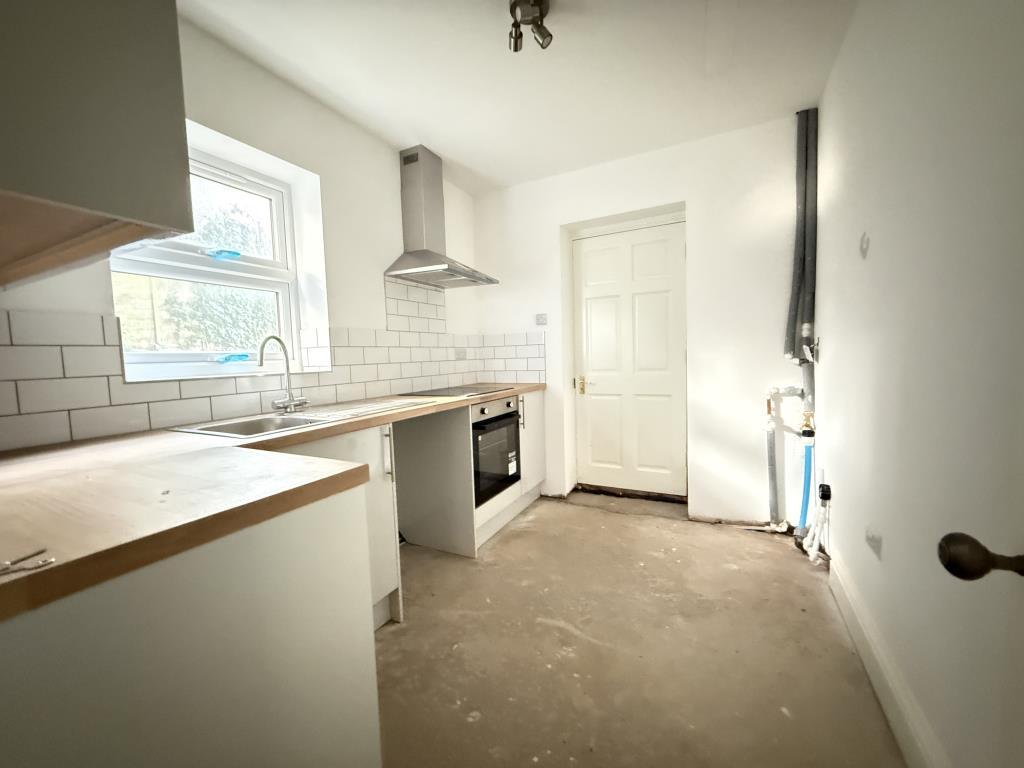 Flat 1 Kitchen
