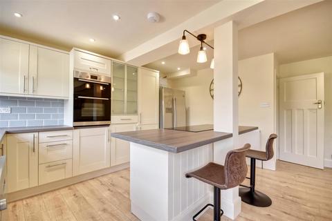 3 bedroom semi-detached house for sale, Broad Oak