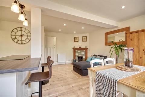 3 bedroom semi-detached house for sale, Broad Oak