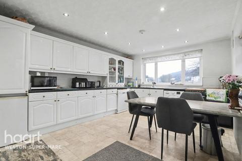 2 bedroom bungalow for sale, Beach Road, Weston-Super-Mare