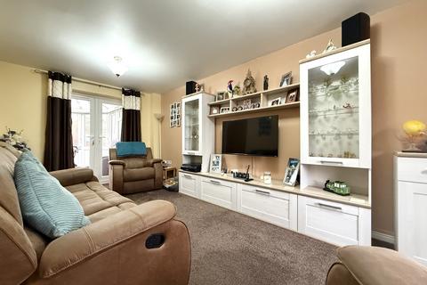 undefined, Aberdare CF44