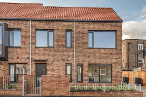 3 bedroom house to rent, Eden Road, Beckenham, BR3