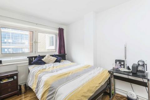 3 bedroom flat to rent, Clem Attlee Court, London SW6