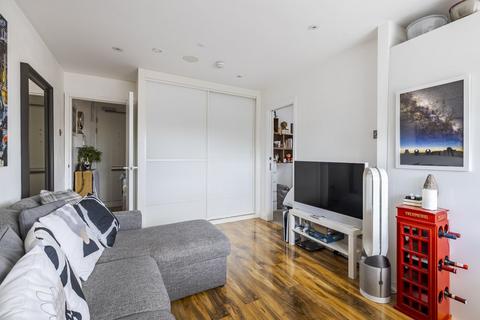 1 bedroom flat to rent, Cobbs Hall, Fulham Palace Road, Fulham, London, SW6