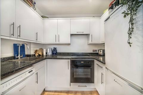2 bedroom flat to rent, St. Georges Drive, London SW1V