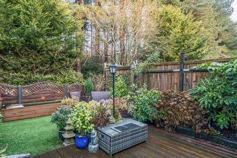 3 bedroom terraced house for sale, Maple Way, Hampshire GU35